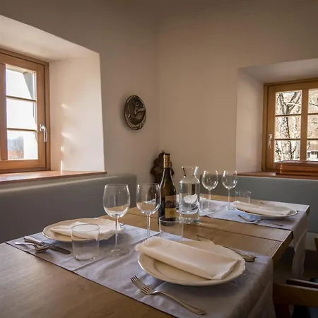 Saunu Dvor 住宿加早餐酒店 Tolminski Lom