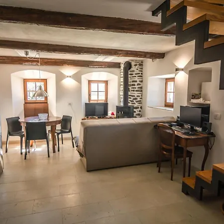 Saunu Dvor * Tolminski Lom