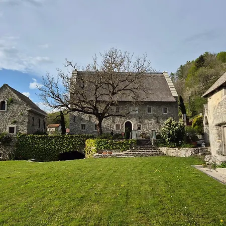 Saunu Dvor - Saunus Court Bed & Breakfast Tolminski Lom