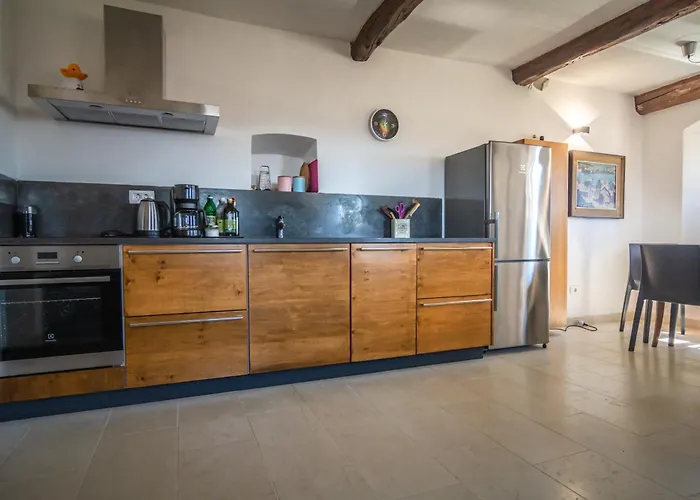 Oda ve Kahvaltı Saunu Dvor Tolminski Lom