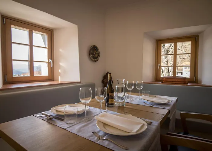 Saunu Dvor Oda ve Kahvaltı Tolminski Lom